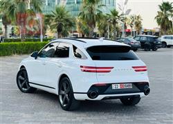 جنسس GV70